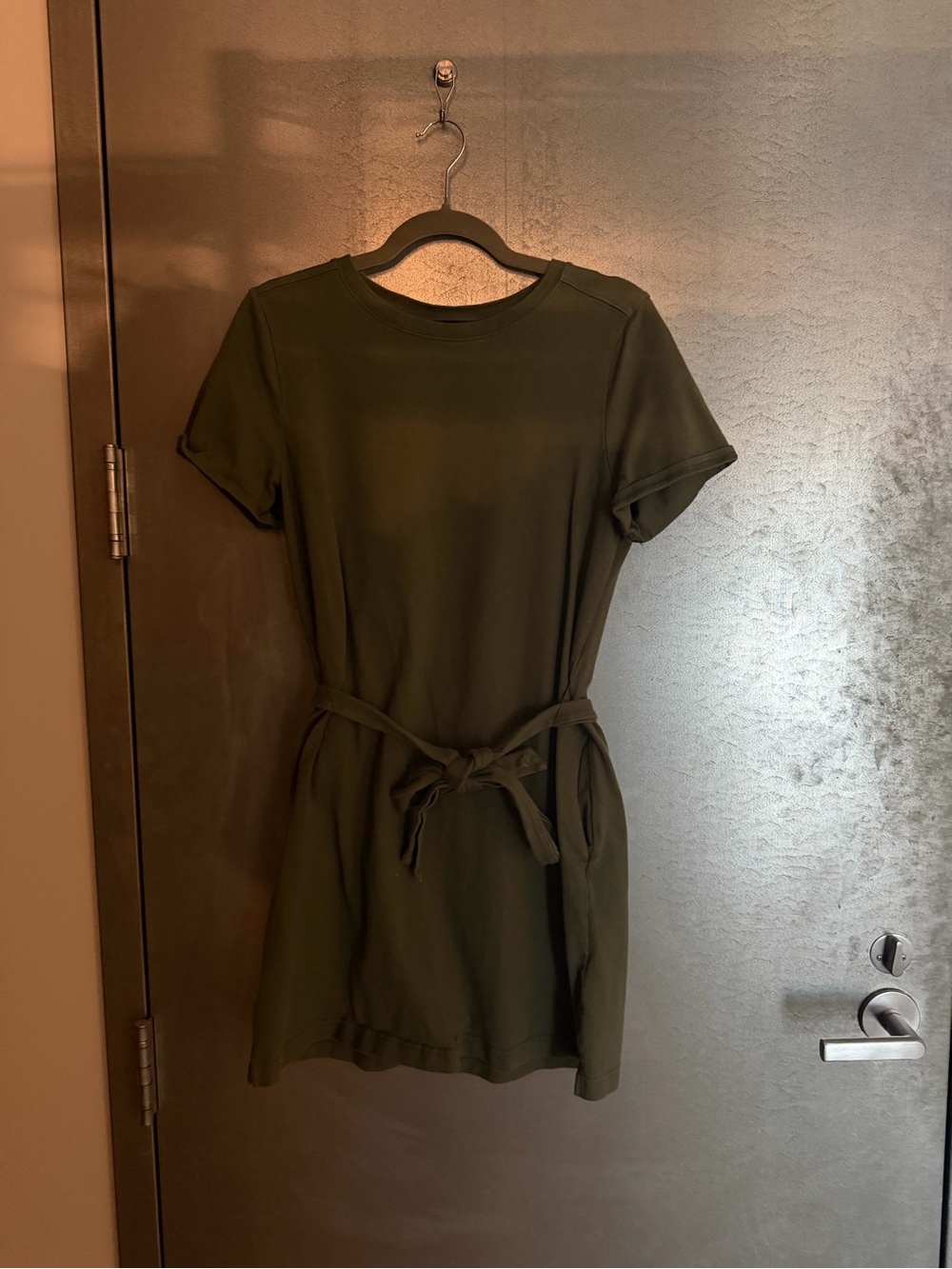 Banana Republic Olive Green Tie-Waist Short Sleeve Dress